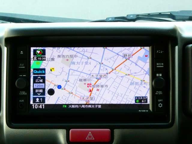 日産純正メモリーナビ（ＭＭ１２２ＤーＷ）です。もちろん操作性もバッチリ！さぁ目的地を入力していろんな場所に遊びに行こう！！