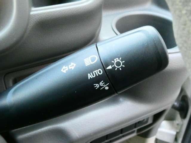 オートライトシステム装備でライト操作もスムーズですよ！