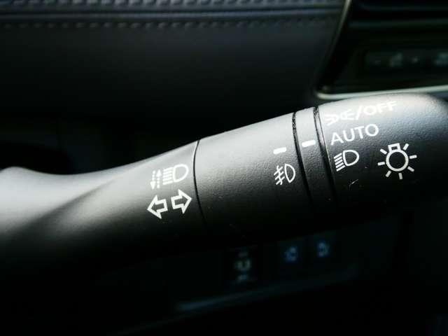 セレナ 2.0 ハイウェイスター V 日産純正メモリーナビ サイドエアバッグ アラウンドビュ- 1オナ アルミ 衝突被害軽減 LDP エアバッグ 両側オートスライドドア LEDライト インテリジェントキー 点検記録簿 サイドカメラ メモリーナビ ナビTV(15枚目)