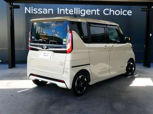 ルークス 660 ハイウェイスターX プロパイロット エディション 日産純正メモリーナビ 左右パワースライドドア アイドリング イモビ パノラマモニター 助手席エアバッグ 衝突軽減ブレーキ PW ナビ&TV 1セグ LEDヘッドライト LDW スマートキー ETC ドライブレコーダー PS(3枚目)