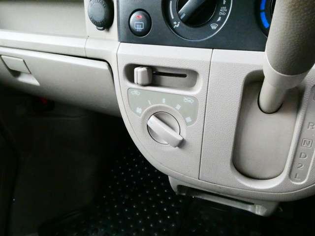 NV100クリッパーバン 660 DX 日産純正メモリーナビ パワーウィンドウ エアバッグ オートエアコン ETC ナビ パワステ メモリーナビ ダブルエアバック(10枚目)