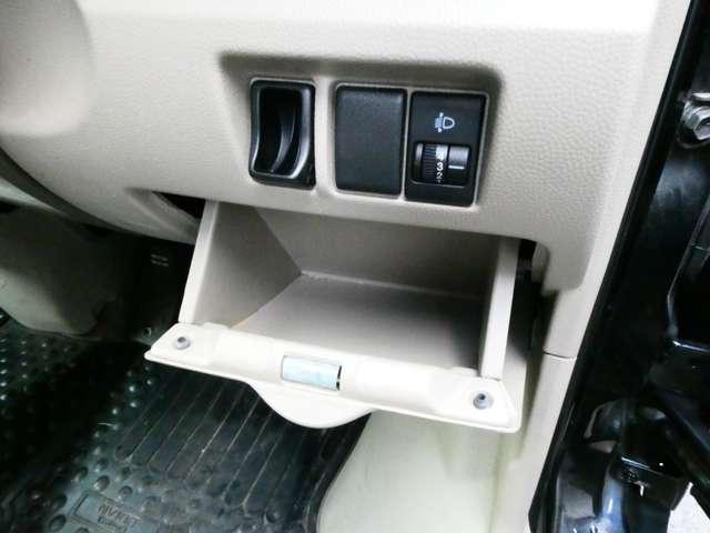 NV100クリッパーバン 660 DX 日産純正メモリーナビ パワーウィンドウ エアバッグ オートエアコン ETC ナビ パワステ メモリーナビ ダブルエアバック(18枚目)