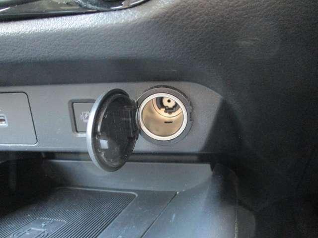 ノート １．２　Ｘ　日産純正メーカーナビ　日産コネクトナビフルセグＴＶ　衝突被害軽減ブレ－キ　全方位カメラ　ＬＥＤヘッドライト　レーンアシスト　スマートルームミラー　移動物検知警報　踏み間違い衝突防止アシスト　ワイヤレス充電器（18枚目）