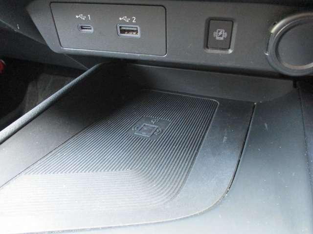 ノート １．２　Ｘ　日産純正メーカーナビ　日産コネクトナビフルセグＴＶ　衝突被害軽減ブレ－キ　全方位カメラ　ＬＥＤヘッドライト　レーンアシスト　スマートルームミラー　移動物検知警報　踏み間違い衝突防止アシスト　ワイヤレス充電器（20枚目）