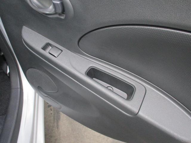 マーチ Ｓ　日産純正メモリーナビ　車線逸脱防止システム　踏み間違い防止アシスト　障害物センサー　ハイビームアシストリモコンキー　プライバシーガラス　　パワーウィンドウ　　運転席助手席エアバック（22枚目）