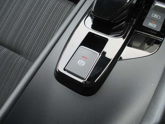 ノート 1.2 X 日産純正メモリーナビ リアカメラ 衝突被害軽減ブレ-キ ETC付 LEDヘッドライト レーンアシスト インテリジェントキー ドラレコ アイドリングストップ 盗難防止システム ワンセグTV TVナビ サイドカーテンエアバック(13枚目)