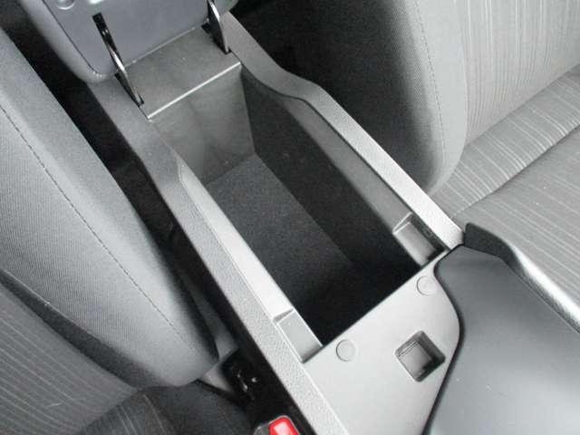 ノート 1.2 X 日産純正メモリーナビ リアカメラ 衝突被害軽減ブレ-キ ETC付 LEDヘッドライト レーンアシスト インテリジェントキー ドラレコ アイドリングストップ 盗難防止システム ワンセグTV TVナビ サイドカーテンエアバック(14枚目)