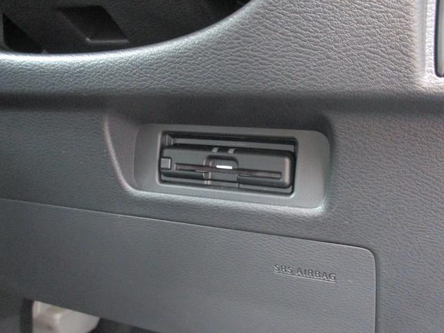 �����ɂd�s�b�t���Ă���܂��B�������H�̗��������X�C�X�C��@�d�s�b�J�[�h�̐\�����݂͓��Y�J�[�h���������߁I�I�I�u���S�v�u���g�N�v�u�֗��v�ŊF���܂̃J�[���C�t���T�|�[�g������T���ڂ̃J�[�h�ł��B