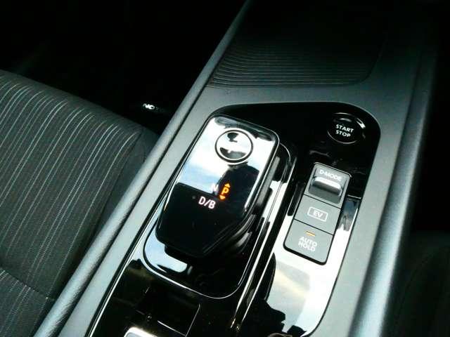 ノート 1.2 X 日産純正メモリーナビ リアカメラ 衝突被害軽減ブレ-キ 全方位カメラ ETC付 LEDヘッドライト レーンアシスト インテリジェントキー ドラレコ アイドリングストップ 整備記録簿 盗難防止システム ワンセグTV TVナビ(15枚目)