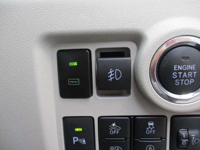 悪天候など、視界性の悪い時に有効なフォグランプも装備しています。