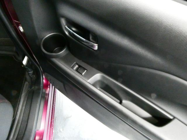 ��ȃh�A�|�P�b�g�ɂ��y�b�g�{�g���z���_�[������̂Ń����O�h���C�u�����K�ł�