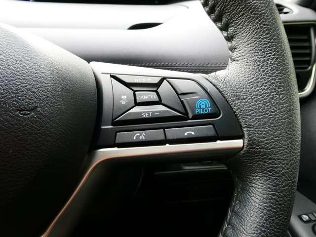 セレナ ２．０　ハイウェイスター　Ｖ　日産純正１０インチナビ　プロパイロット　１オナ　アルミ　衝突被害軽減　ＬＤＰ　エアバッグ　両側オートスライドドア　ＬＥＤライト　インテリジェントキー　点検記録簿　メモリーナビ　アダプティブクルーズコントロール　アイドリングストップ　ナビＴＶ（17枚目）