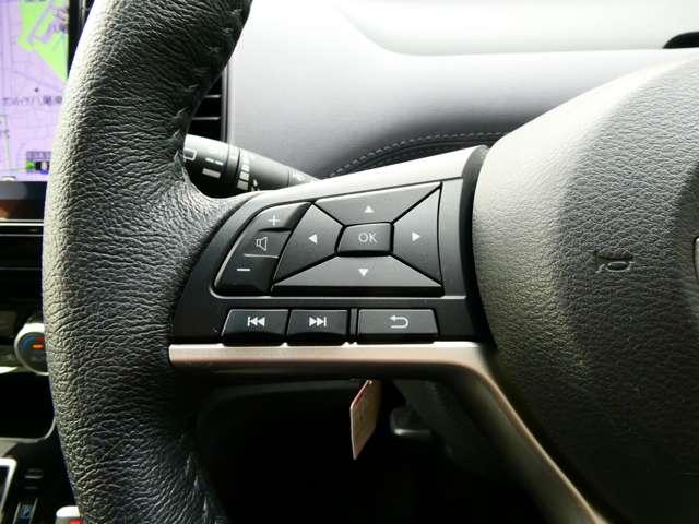 セレナ ２．０　ハイウェイスター　Ｖ　日産純正１０インチナビ　プロパイロット　１オナ　アルミ　衝突被害軽減　ＬＤＰ　エアバッグ　両側オートスライドドア　ＬＥＤライト　インテリジェントキー　点検記録簿　メモリーナビ　アダプティブクルーズコントロール　アイドリングストップ　ナビＴＶ（18枚目）