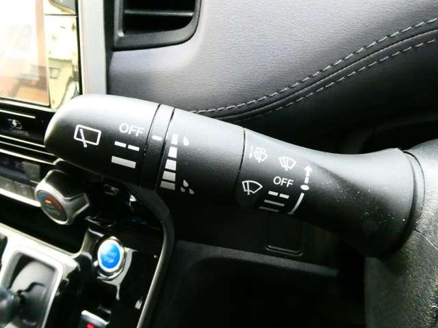 セレナ 1.2 e-POWER ハイウェイスター V 日産純正10インチメモリーナビ 360°カメラ エマジェンシーブレーキ 1オナ スマキー バックカメラ LED レーンアシスト 点検記録簿付 ETC ドラレコ Aストップ イモビ サイドカーテンエアバック フルオートエアコン ABS(19枚目)