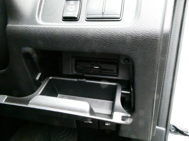 �����ɂd�s�b�t���Ă���܂��B�������H�̗��������X�C�X�C��@�d�s�b�J�[�h�̐\�����݂͓��Y�J�[�h���������߁I�I�I�u���S�v�u���g�N�v�u�֗��v�ŊF���܂̃J�[���C�t���T�|�[�g������T���ڂ̃J�[�h�ł��B