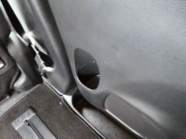 ��ȃh�A�|�P�b�g�ɂ��y�b�g�{�g���z���_�[������̂Ń����O�h���C�u�����K�ł�