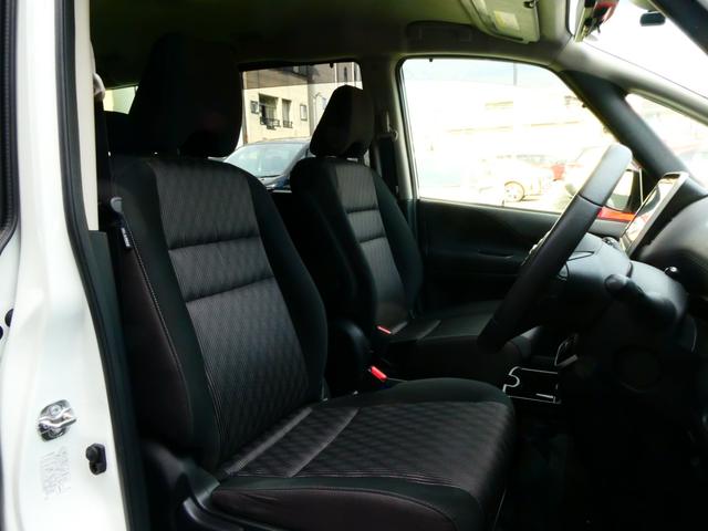 �^�]�Ȃ��L�X�ł������C���ŉ^�]�ł��܂���V�t�g�m�u���_�b�V���{�[�h���ɔz�u�����̂ŉ^�]�Ȃ��珕��Ȃւ̈ړ����ȒP�ɂł����ł��B