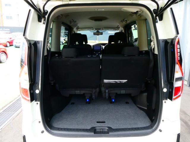 �R��ڂ̃V�[�g�̌��͂������Ƃ������Q�b�W�X�y�[�X�B���������邩��x�r�[�J�[�����ė��ĂĐςނ��Ƃ��ł����ł���B