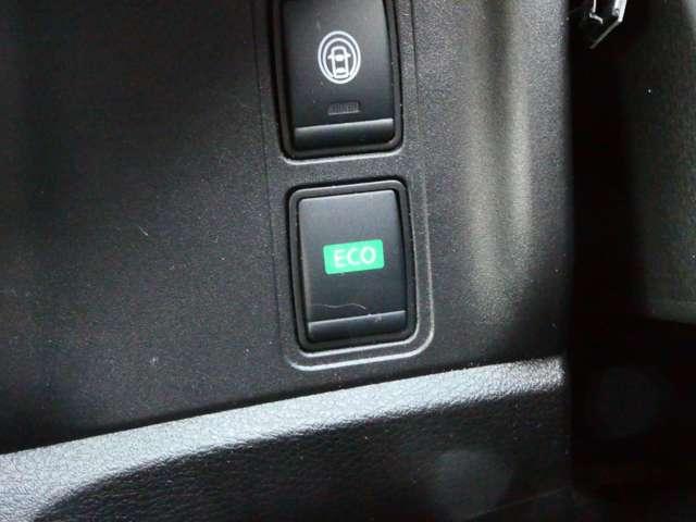 セレナ ２．０　ＸＶ　日産純正７インチナビ　オートクルーズ　レーンキープ　ワンオーナー車　インテリキー　バックカメラ　記録簿　ドラレコ　パワーウインドウ　盗難防止システム　ナビＴＶ　エアコン　ＡＢＳ　エアバッグ　メモリーナビ　キーレス（19枚目）