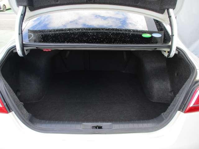 ティアナ ＸＶ　ナビＡＶＭパッケージ　アラウンドビューモニター　純正ＨＤＤナビ　アラウンドビューモニター　ＥＴＣ　　　クルーズコントロール　電動シート　シートヒーター　インテリジェントキー　エマージェンシーブレーキ　踏み間違い防止アシスト　車検逸脱警報（37枚目）