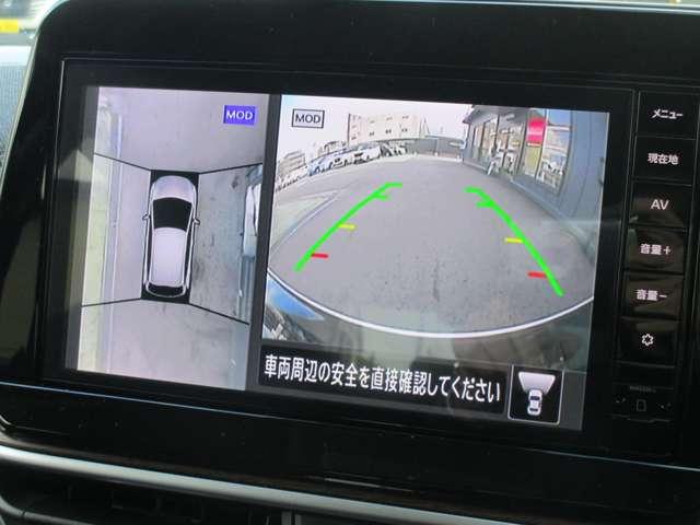 ���Ԃ�^�ォ�猩���낷�悤�ɉf���o���̂Ŏ��͂̏󋵂�������A���E���h�r���[���j�^�[���ځB�t�����g�J�����Ƃ��Ă��g�p�ł��܂��B�Ԍɓ���Ȃǋ��Ȑl�̗���ɂȂ鏕���l�ł��B