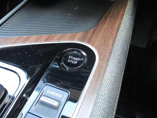 �y�C���e���W�F���g�L�[�z�@�h�A���b�N�̊J��G���W���X�^�[�g�̑���܂ł��{�^���ЂƂłn�j�Ȃ�ł��B���������ŁA���肪�ǂ����Ă��鎞���L�[���|�P�b�g�ɓ���Ă���΃{�^����Ńh�A���b�N���J�o���܂���