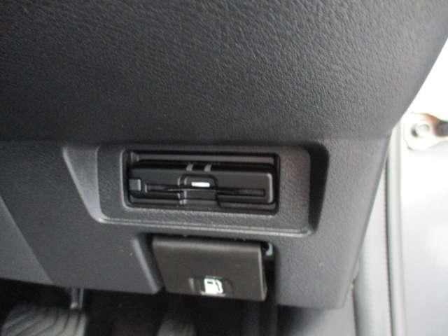 オーラ Ｇ　レザーエディション　日産純正メモリーナビ　プロパイロット　日産純正メモリーナビ　日産純正前後ドライブレコーダー　アラウンドビューモニター　ハンドルヒーター　シートヒーター　スマートルームミラー　ブラインドスポットモニター　アダプティブＬＥＤヘッドライト（29枚目）