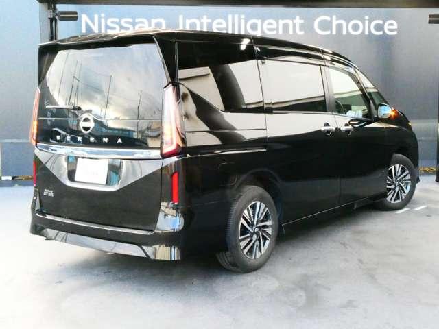 セレナ 2.0 ハイウェイスターV 日産純正メーカーナビ 後席モニター W電動スライド レーダークルコン レーンアシスト LEDランプ ワンオーナー車 盗難防止システム ETC装備 カーテンエアバッグ アルミホイール キーフリー メモリ-ナビ ナビTV 記録簿 エアコン(3枚目)
