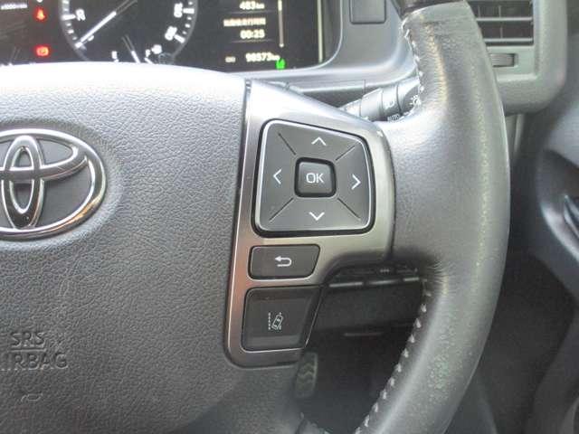 �ԗ��̊e��ݒ�͑O���f�B�X�v���C���ŃX�e�A�����O�X�C�b�`����ݒ�\�ł��I