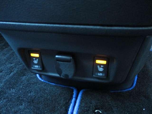 �O�ȃV�[�g�q�[�^�[�́A�g�h�E�k�n�E�n�e�e�̂R�i�K�ɐ؂�ւ����ł��܂��B