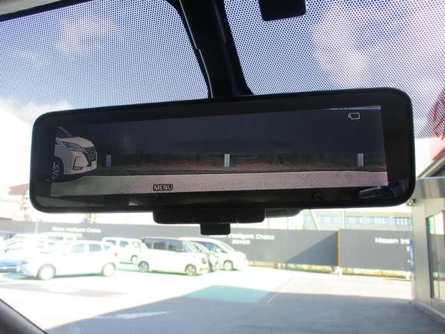 ���[���~���[�́A�ԗ�����̃J�����f�����~���[�ʂɉf���o���̂ŁA��Ԑl����ו��̗ʂɉe�������ꂸ���ł��N���A�Ȍ�����E�������܂�