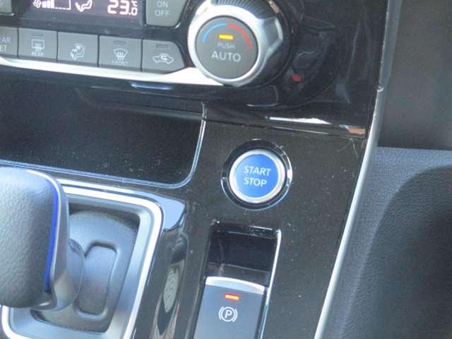 �y�C���e���W�F���g�L�[�z�@�h�A���b�N�̊J��G���W���X�^�[�g�̑���܂ł��{�^���ЂƂłn�j�Ȃ�ł��B���������ŁA���肪�ǂ����Ă��鎞���L�[���|�P�b�g�ɓ���Ă���΃{�^����Ńh�A���b�N���J�o���܂���