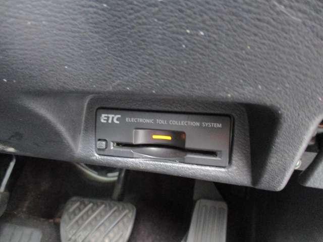 �����ɂd�s�b�t���Ă���܂��B�������H�̗��������X�C�X�C��@�d�s�b�J�[�h�̐\�����݂͓��Y�J�[�h���������߁I�I�I�u���S�v�u���g�N�v�u�֗��v�ŊF���܂̃J�[���C�t���T�|�[�g������T���ڂ̃J�[�h�ł��B