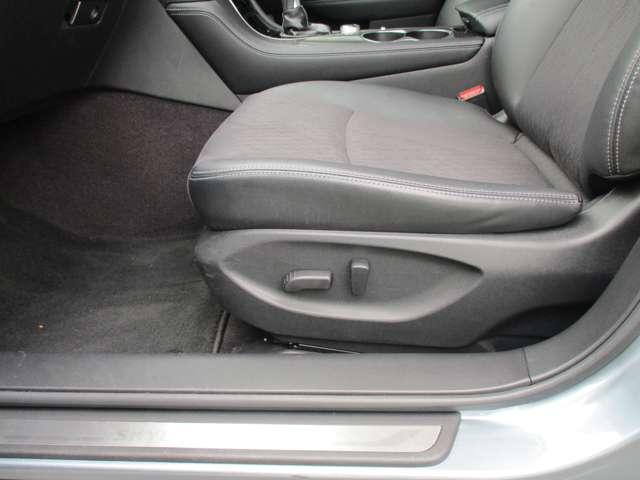 ����ȃV�[�g�͂��D�݂̃V�[�g�|�W�V�����֐ݒ�\�ȃp���[�V�[�g�ł�