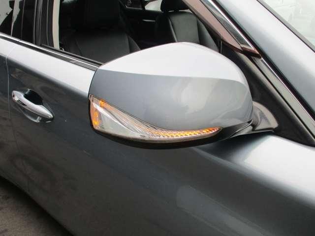 �Ό��Ԃ���̎��F���̗ǂ��X�^�C���b�V���ȃE�C���J�[�h�A�~���[