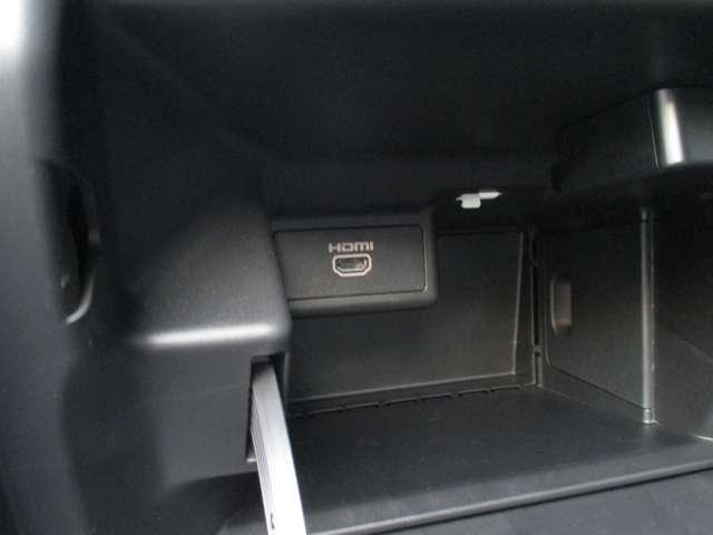 リーフ Ｘ　Ｖセレクション　９０周年記念車　日産純正メーカーナビ　プロパイロット　試乗車ＵＰ　全方位カメラ　ＬＥＤヘッドライト　インテリキー　レーンキープ　踏み間違い防止　ＥＴＣ　サイドカーテンエアバック　Ｂカメラ　ナビＴＶ（39枚目）