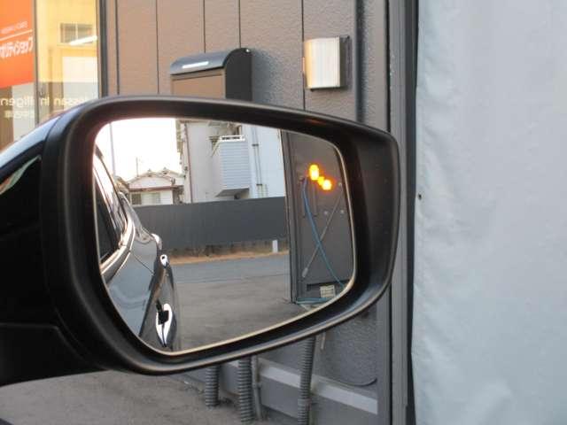 リーフ Ｘ　Ｖセレクション　９０周年記念車　日産純正メーカーナビ　プロパイロット　試乗車ＵＰ　全方位カメラ　ＬＥＤヘッドライト　インテリキー　レーンキープ　踏み間違い防止　ＥＴＣ　サイドカーテンエアバック　Ｂカメラ　ナビＴＶ（59枚目）