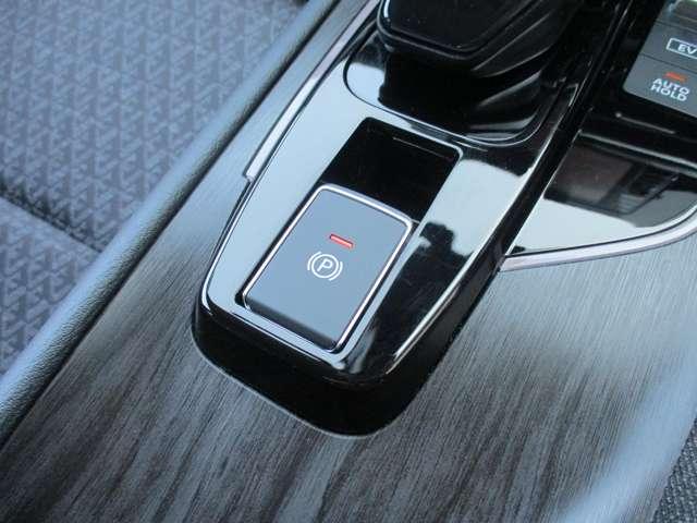 オーラ １．２　Ｇ　日産純正メモリーナビ　フルセグテレビ　ハイビームアシスト　ＥＴＣ車載器　アルミ　展示試乗車ＵＰ　ＬＤＷ　ＬＥＤライト　バックモニター　エアバッグ　ドライブレコーダー　サイドエアバッグ　メモリーナビ（15枚目）