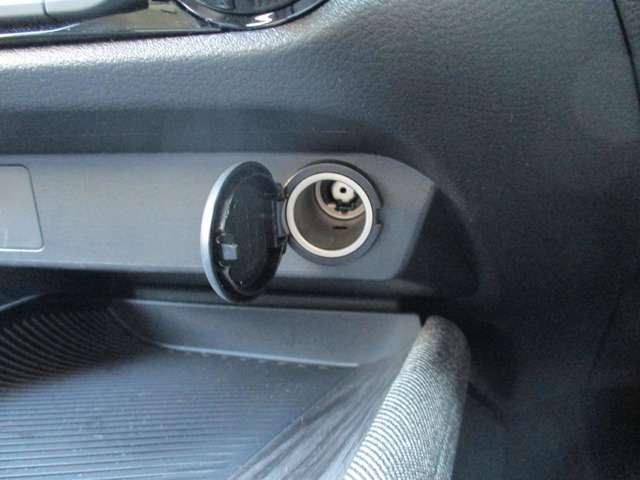 オーラ １．２　Ｇ　日産純正メモリーナビ　フルセグテレビ　ハイビームアシスト　ＥＴＣ車載器　アルミ　展示試乗車ＵＰ　ＬＤＷ　ＬＥＤライト　バックモニター　エアバッグ　ドライブレコーダー　サイドエアバッグ　メモリーナビ（16枚目）