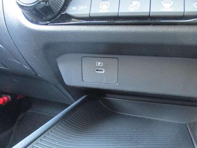 オーラ １．２　Ｇ　日産純正メモリーナビ　フルセグテレビ　ハイビームアシスト　ＥＴＣ車載器　アルミ　展示試乗車ＵＰ　ＬＤＷ　ＬＥＤライト　バックモニター　エアバッグ　ドライブレコーダー　サイドエアバッグ　メモリーナビ（17枚目）