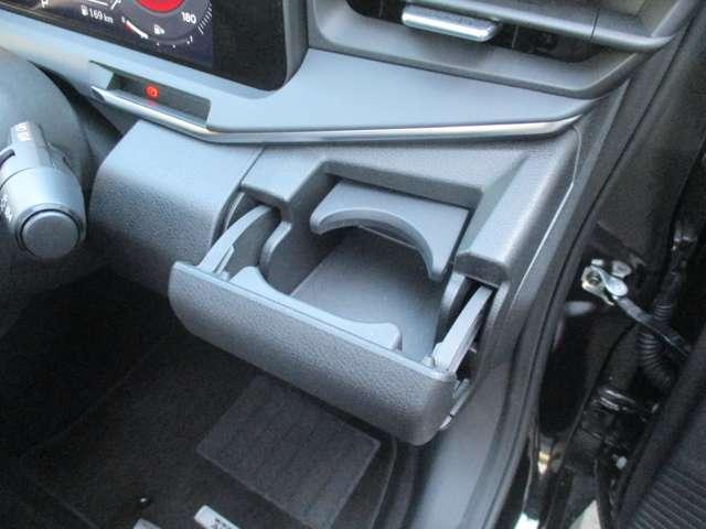 オーラ １．２　Ｇ　日産純正メモリーナビ　フルセグテレビ　ハイビームアシスト　ＥＴＣ車載器　アルミ　展示試乗車ＵＰ　ＬＤＷ　ＬＥＤライト　バックモニター　エアバッグ　ドライブレコーダー　サイドエアバッグ　メモリーナビ（30枚目）