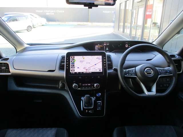 セレナ １．２　ｅ－ＰＯＷＥＲ　ハイウェイスター　Ｖ　日産純正メモリーナビ　スマートキープッシュスタート　左右パワースライドドア　エマージェンシーＢ　助手席エアバッグ　ＡＷ　ワンオーナー車　３列シート　ＥＴＣ車載器　ウォークスルー　ＬＫＡ　サイドカメラ（4枚目）