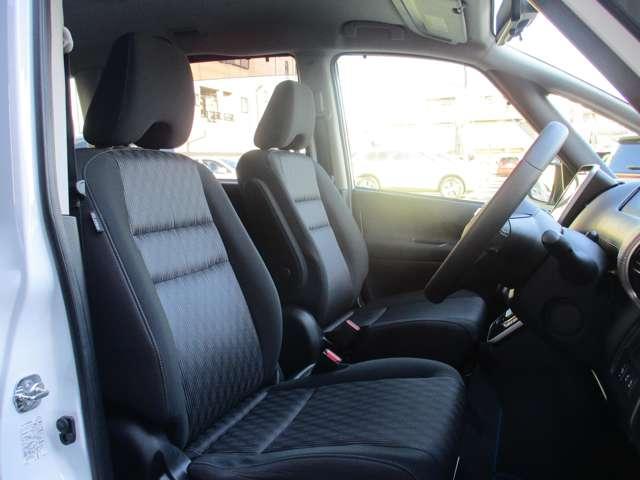 セレナ １．２　ｅ－ＰＯＷＥＲ　ハイウェイスター　Ｖ　日産純正メモリーナビ　スマートキープッシュスタート　左右パワースライドドア　エマージェンシーＢ　助手席エアバッグ　ＡＷ　ワンオーナー車　３列シート　ＥＴＣ車載器　ウォークスルー　ＬＫＡ　サイドカメラ（37枚目）