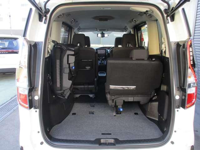 セレナ １．２　ｅ－ＰＯＷＥＲ　ハイウェイスター　Ｖ　日産純正メモリーナビ　スマートキープッシュスタート　左右パワースライドドア　エマージェンシーＢ　助手席エアバッグ　ＡＷ　ワンオーナー車　３列シート　ＥＴＣ車載器　ウォークスルー　ＬＫＡ　サイドカメラ（41枚目）