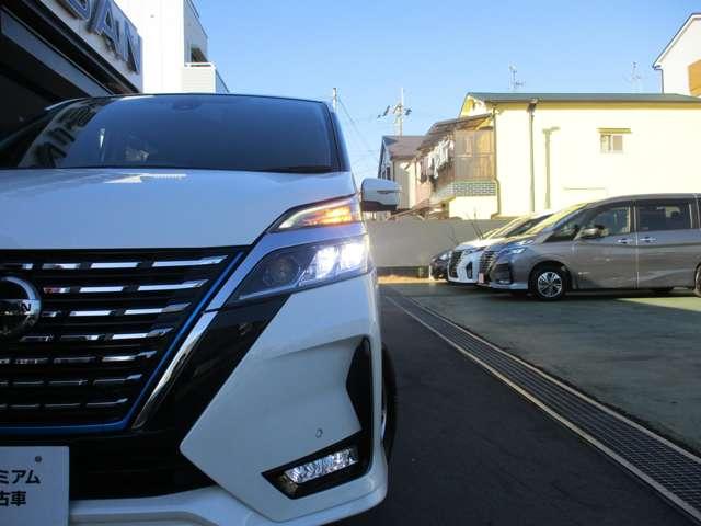 セレナ １．２　ｅ－ＰＯＷＥＲ　ハイウェイスター　Ｖ　日産純正メモリーナビ　スマートキープッシュスタート　左右パワースライドドア　エマージェンシーＢ　助手席エアバッグ　ＡＷ　ワンオーナー車　３列シート　ＥＴＣ車載器　ウォークスルー　ＬＫＡ　サイドカメラ（52枚目）