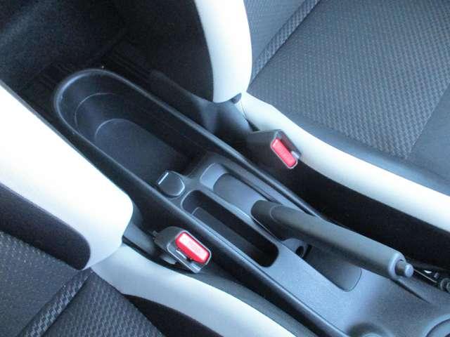 �T�C�h�u���[�L�̓V���v���ȃn���h�^�C�v�ő�������₷���ł���