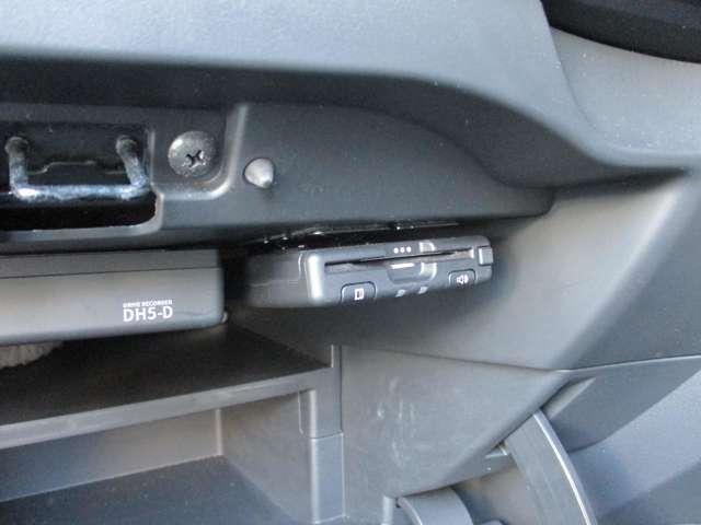 �����ɂd�s�b�t���Ă���܂��B�������H�̗��������X�C�X�C��@�d�s�b�J�[�h�̐\�����݂͓��Y�J�[�h���������߁I�I�I�u���S�v�u���g�N�v�u�֗��v�ŊF���܂̃J�[���C�t���T�|�[�g������T���ڂ̃J�[�h�ł��B