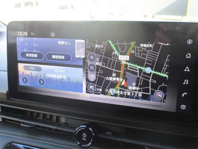 セレナ ２．０　ハイウェイスターＶ　日産純正メーカーナビ　プロパイロット　地上デジタル　ＬＫＡ　追従クルーズ　アイドリングＳ　スマートキー＆プッシュスタート　両側自動ドア　ＬＥＤヘッドライト　３列シート　Ｂカメラ　ワンオーナー　ドラレコ（8枚目）