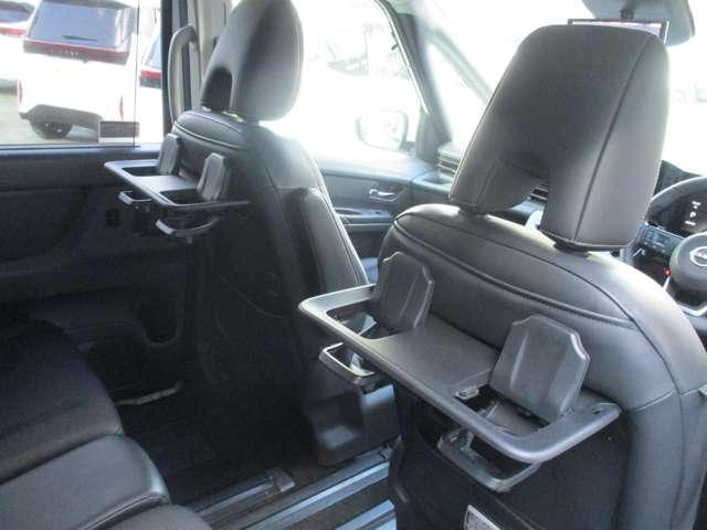 セレナ ２．０　ハイウェイスターＶ　日産純正メーカーナビ　プロパイロット　地上デジタル　ＬＫＡ　追従クルーズ　アイドリングＳ　スマートキー＆プッシュスタート　両側自動ドア　ＬＥＤヘッドライト　３列シート　Ｂカメラ　ワンオーナー　ドラレコ（49枚目）