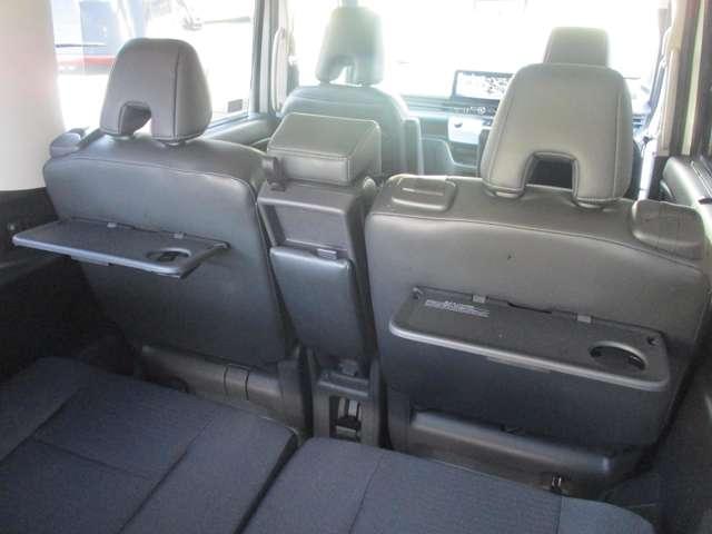 セレナ ２．０　ハイウェイスターＶ　日産純正メーカーナビ　プロパイロット　地上デジタル　ＬＫＡ　追従クルーズ　アイドリングＳ　スマートキー＆プッシュスタート　両側自動ドア　ＬＥＤヘッドライト　３列シート　Ｂカメラ　ワンオーナー　ドラレコ（50枚目）